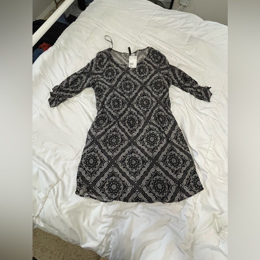 Paisley print dress with pockets and elastic waist